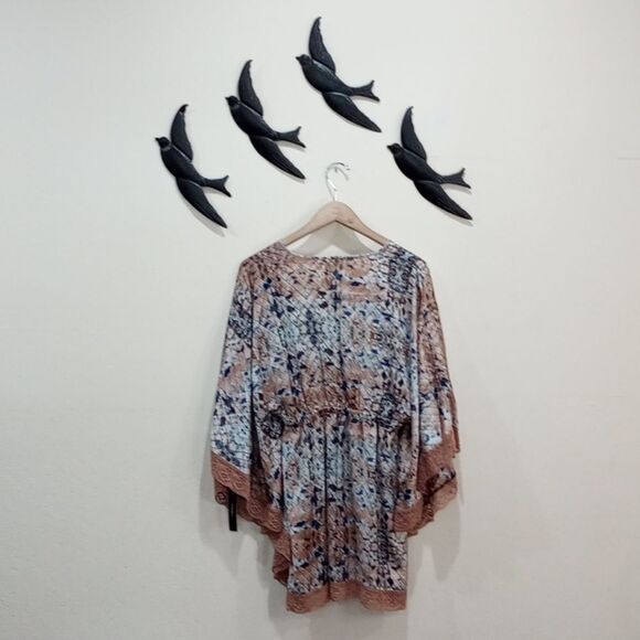 NEW!  Vertigo Paris Deep V Neck Butterfly Sleeve Mini Dress Tunic Dress - Size L - Picture 7 of 9